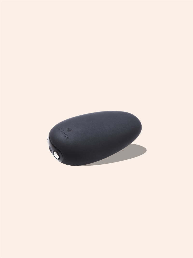 Je Joue Mimi MMURE Black Egg Vibrator Best Vibrator for Beginners
